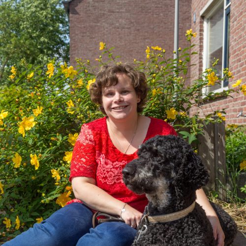 Portret van Marjolein van de Broek met haar hond