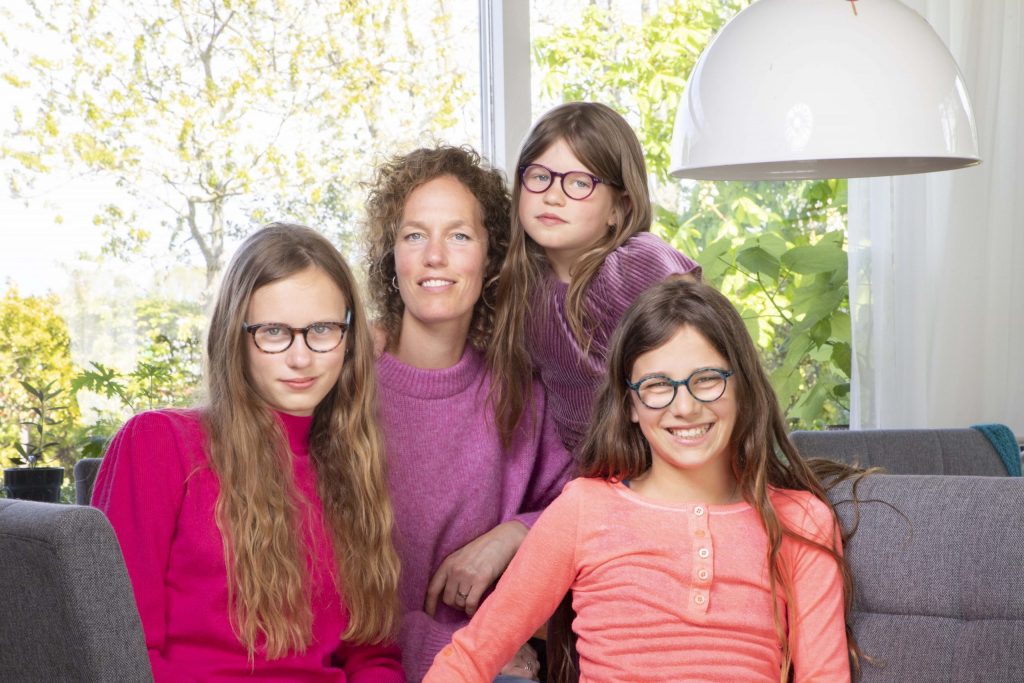 Fiene, Iefke en Lenne Hogervorst zusjes met retinitis pigmentosa