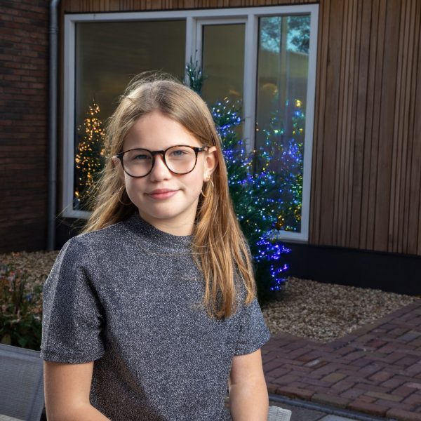 ‘Wie weet komt behandeling voor Lenne en haar zussen nog op tijd.’