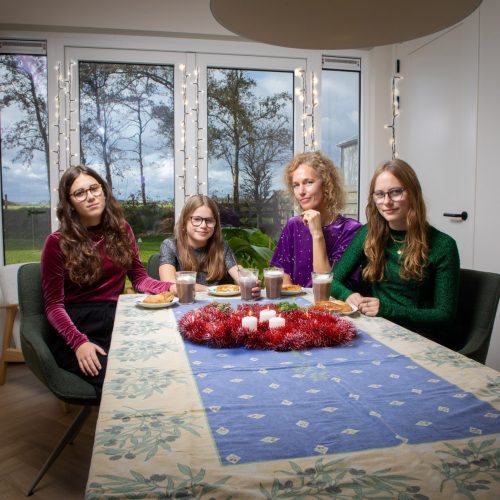 'Wie weet komt behandeling voor Lenne en haar zussen nog op tijd.'